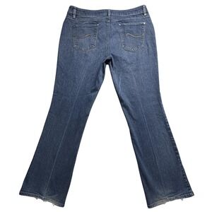 Apt 9 Jeans Womens 14 Blue Bootcut Mid Rise Stretch Denim Medium Wash Inseam 30